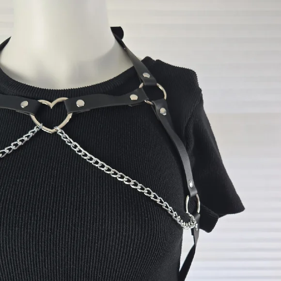 New! Heart Themed Black Harness Bra Chain Festival Rave Goth Adjustable - Picture 9 of 9